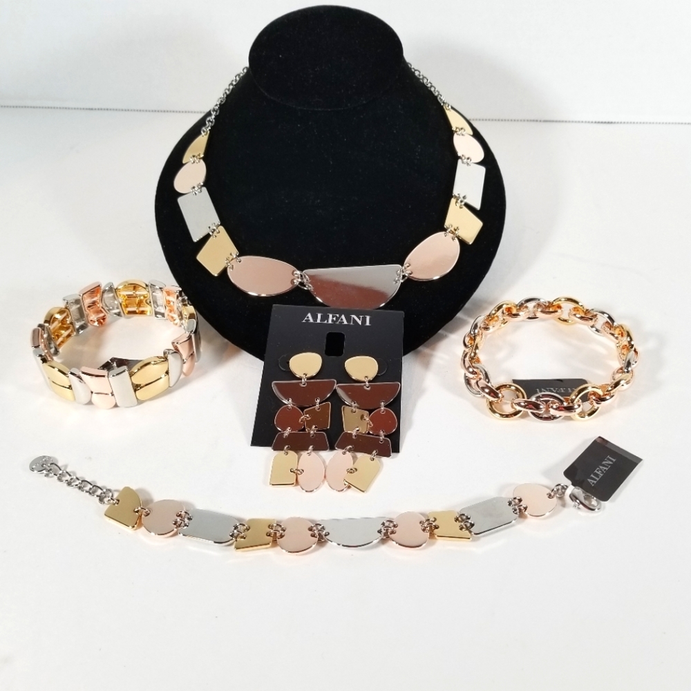 Alfani tri-tone Sculpural jewerly set.